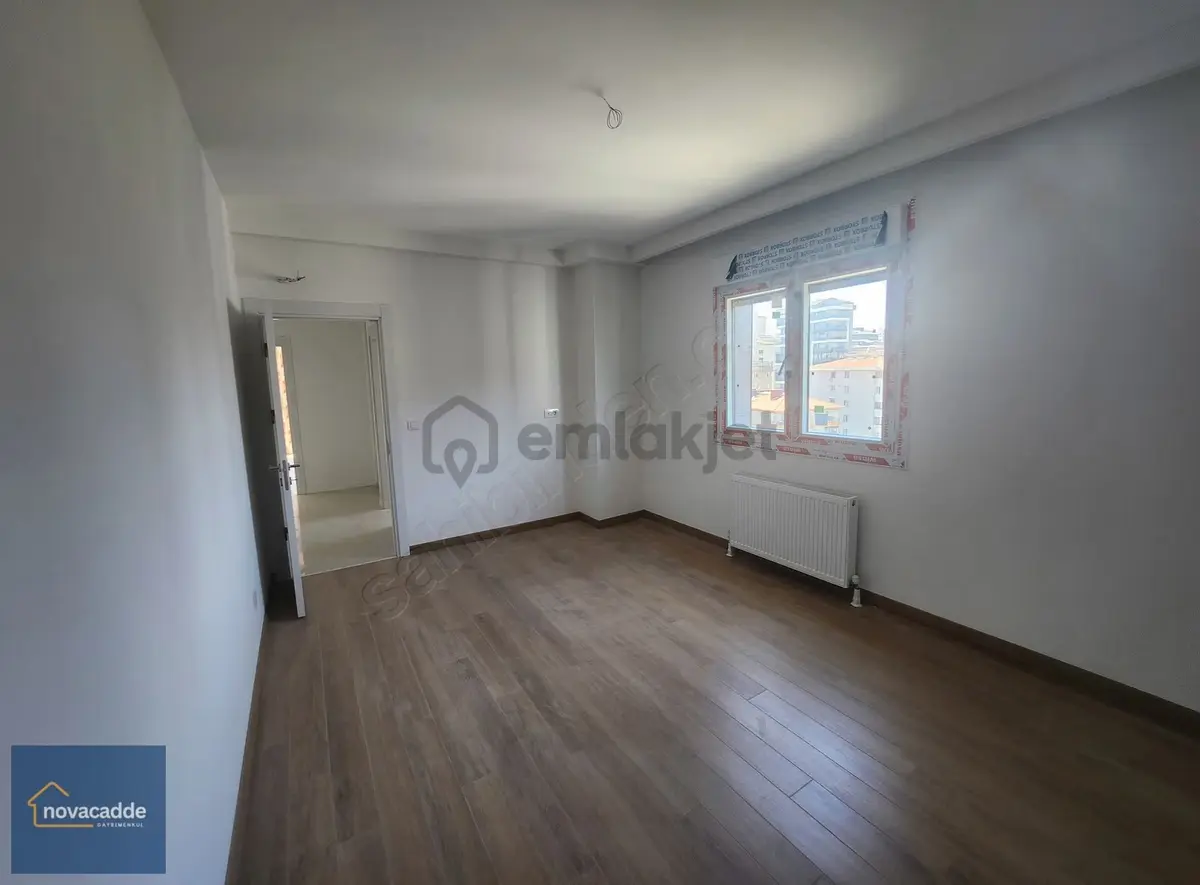 Bostancıda Sıfır Binada Geniş 75 M2 Net 2+1 Daire