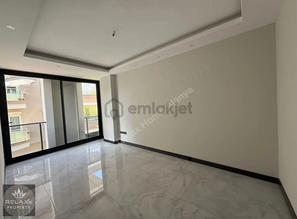 Adliye Bölgesi 1+1 Sıfır Satılık Ofis - 13