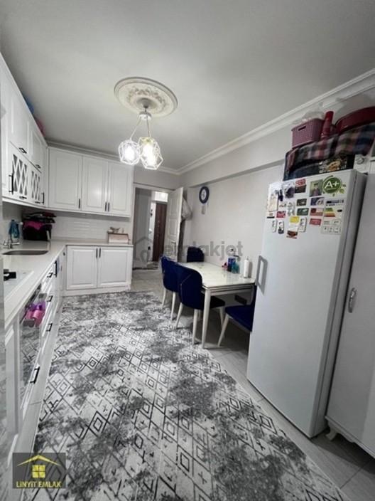 Soma Çarşı Merkezde Satılık Daire - 2
