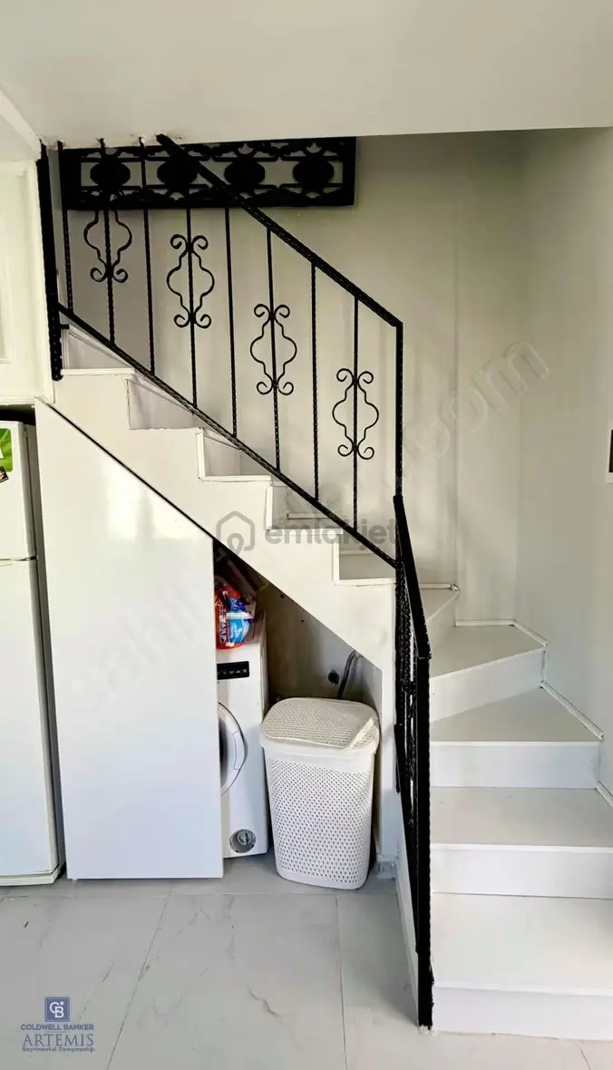 Denize Sıfır | Eşyalı | Yeni Tadilatlı | Teraslı 4+1 Villa - 16