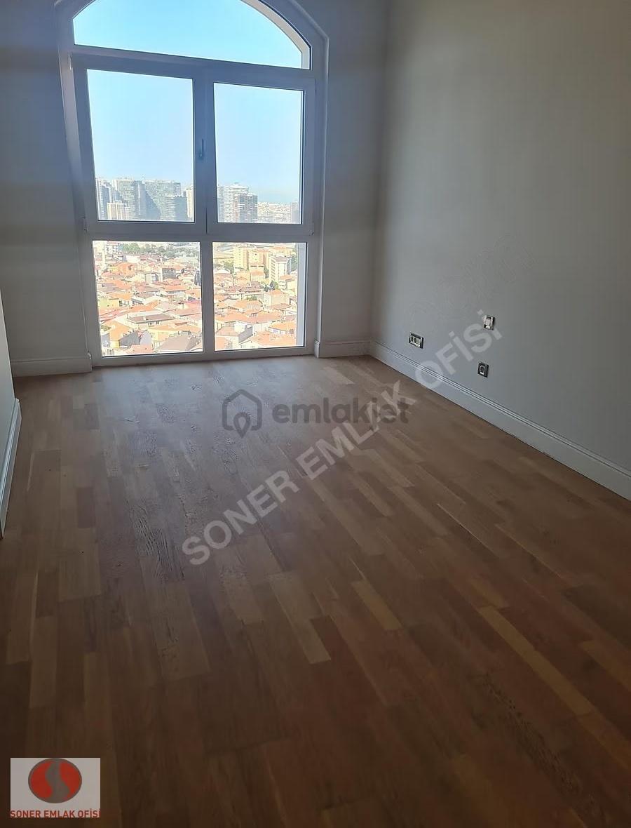 Emaar Square Resıdence Satılık 3+1 Lux Daire - 24