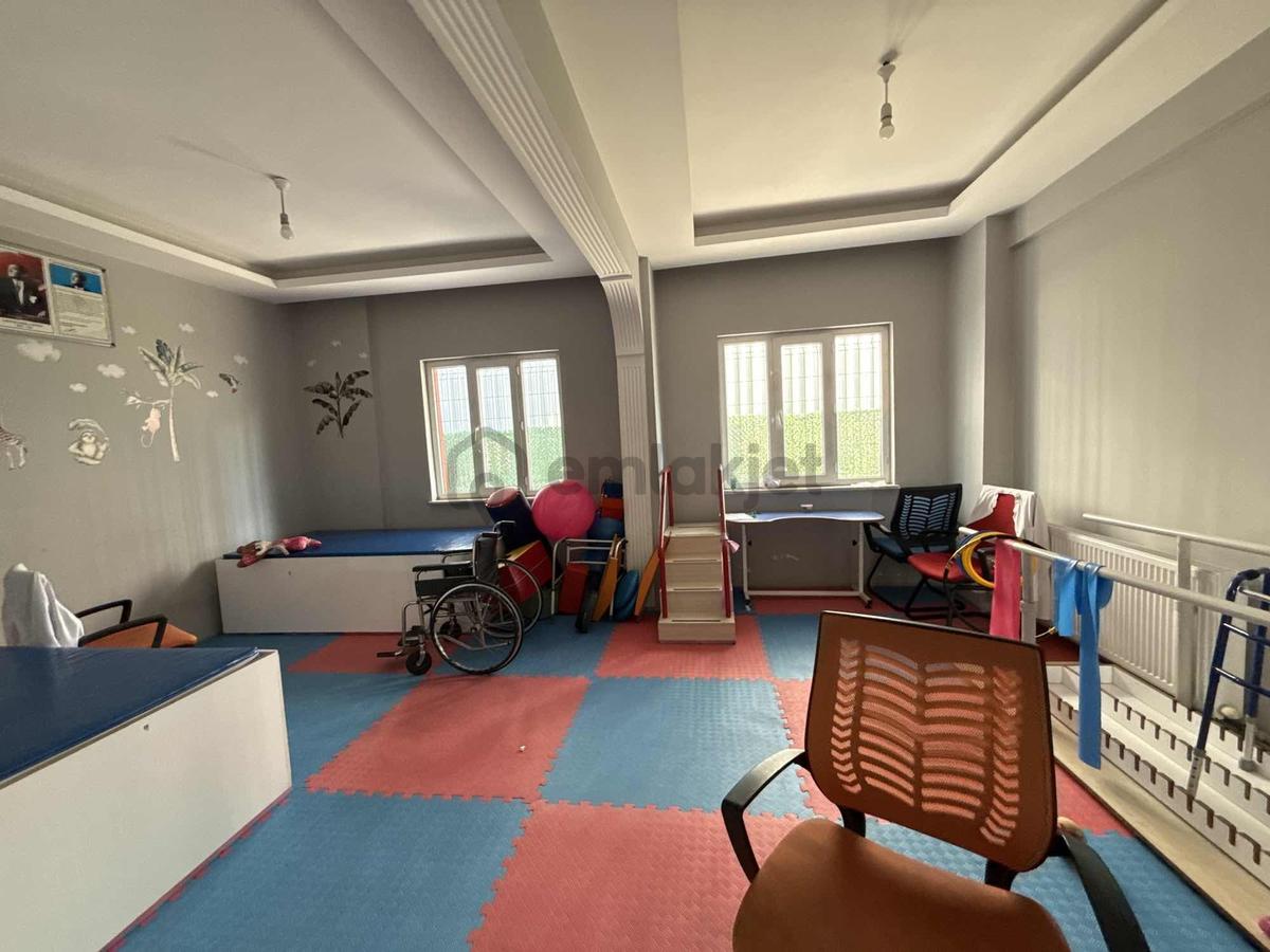 Akram'dan Kira Getirili Şerefiyesi Yüksek Bina - 3