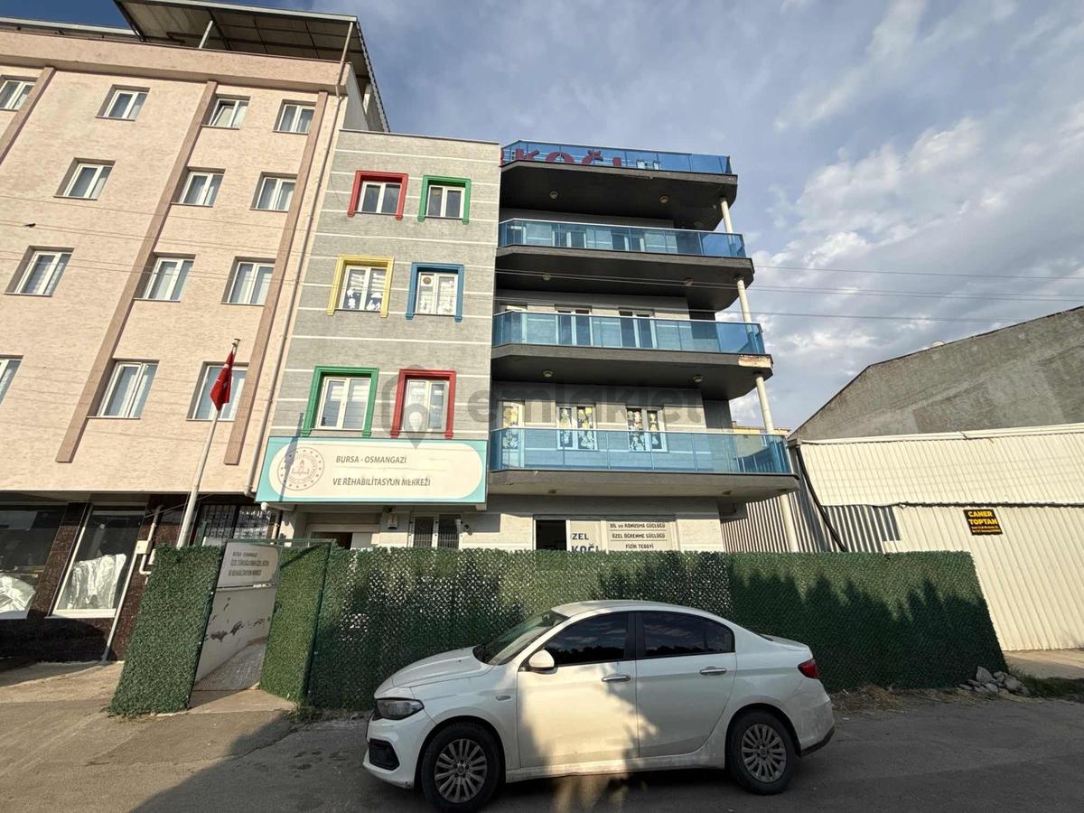 Akram'dan Kira Getirili Şerefiyesi Yüksek Bina - 2