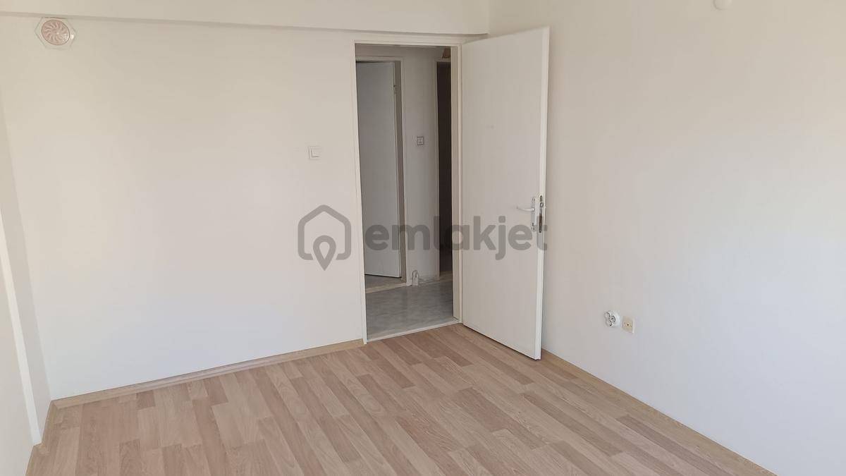 Bornova Evka 4 3+1 Doğalgazlı Kiralık Daire - 33
