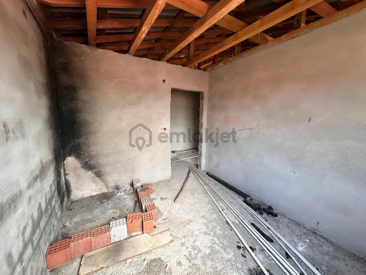 Trabzon Araklı Merkez'de Satılık Dubleks Daire - 9