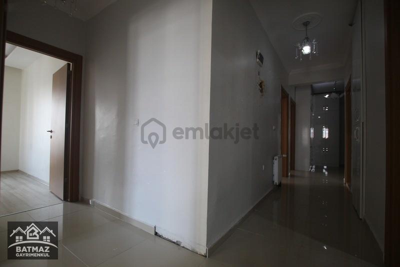 Seyrantepe'de Satılık Bakımlı (3+1) Daire - 25