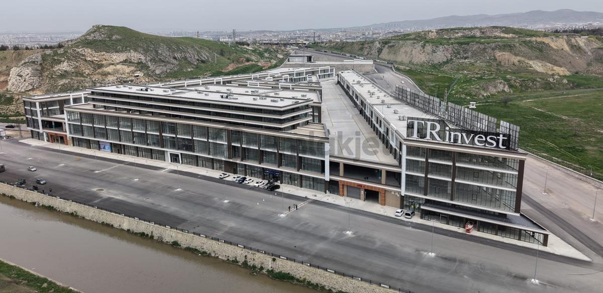 Mega Şaşmaz'da Giriş Katında Satılık Dükkan