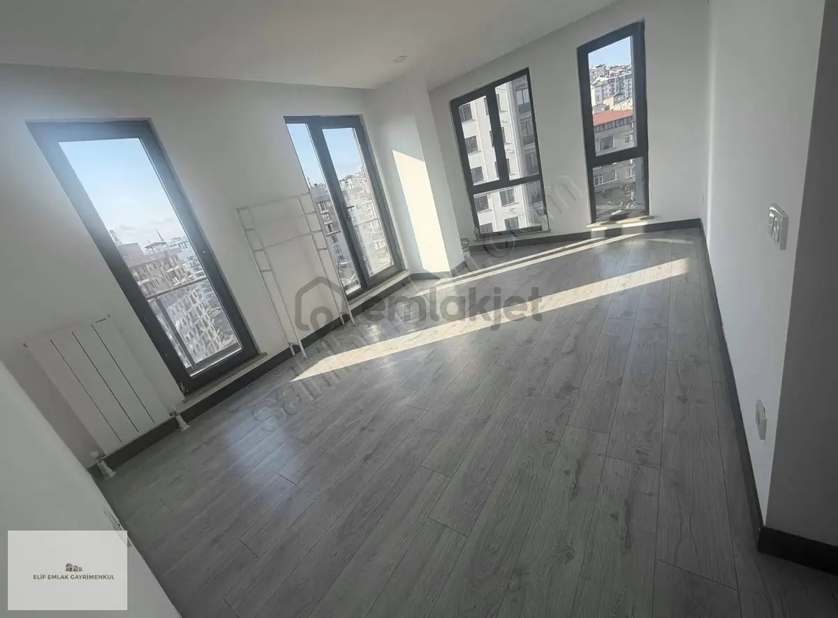 Elif Emlak'tan Kiralık 2 + 1 Rezidans - 12