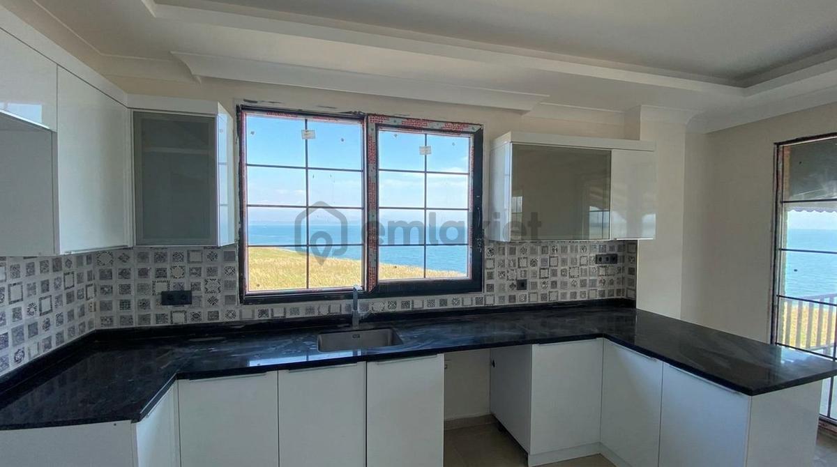 Re/max İnci'den Erdek Paşalimanında Satılık Villa - 4