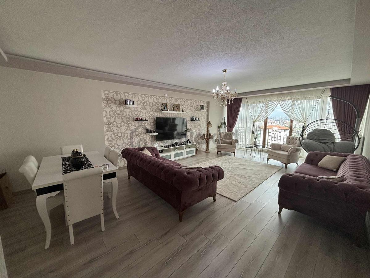 Defne Sitesinde Geniş Ve Ferah 4+1 Satılık Daire - 30