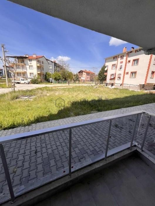 Banazköyü Yolu 2+1 Giriş Kat Kullanıma Hazır Daire - 8