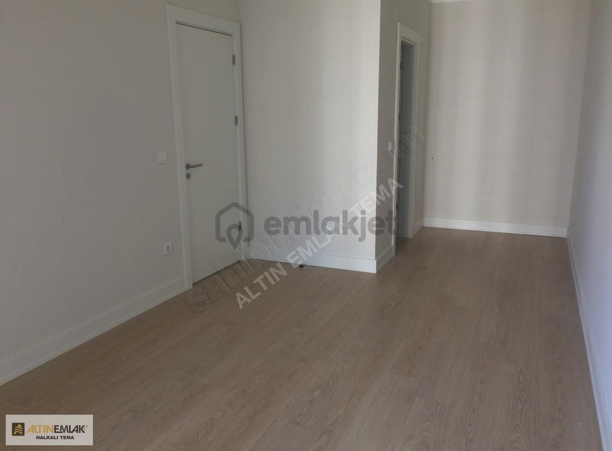 Tema İstanbul'da Havuz Manzaralı 2+1 Satılık Daire - 9