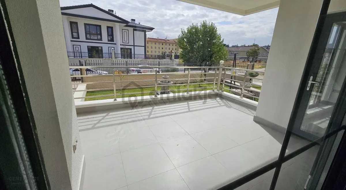 Güzelyalı Mahallesinde Lüks Satılık 5+2 Villa Fırsatı - 12