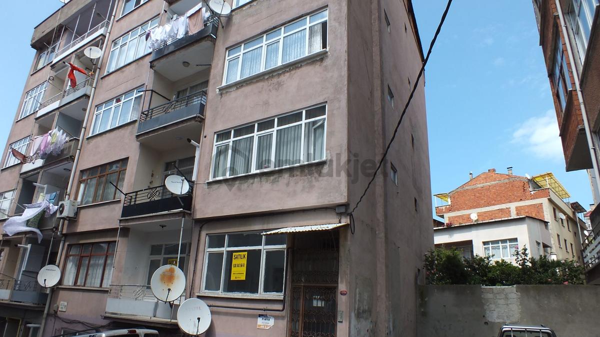 Yenicuma Mahallesi Satılık 1. Kat 135m2 3+1 Daire