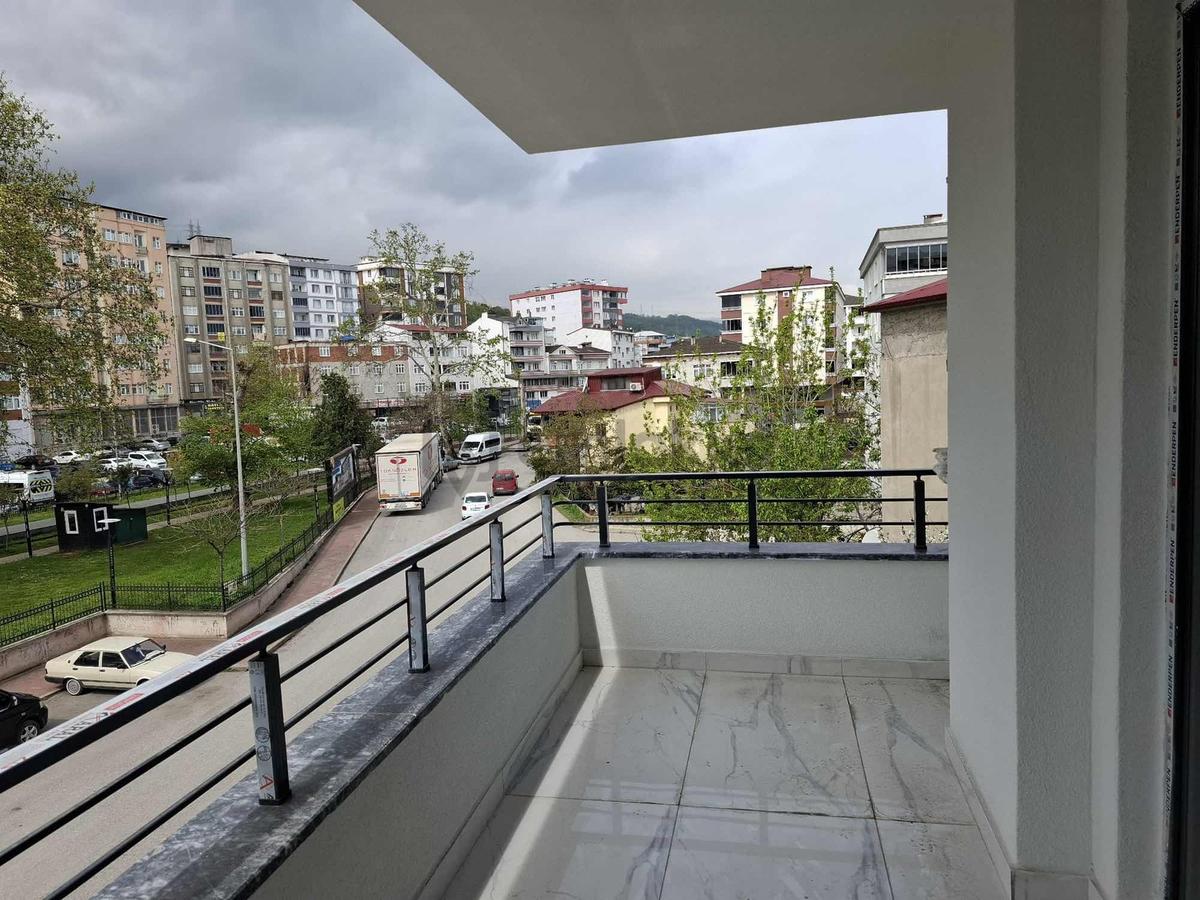 Akdur'dan Tekkeköy'de Satılık 2+1 Daire - 35
