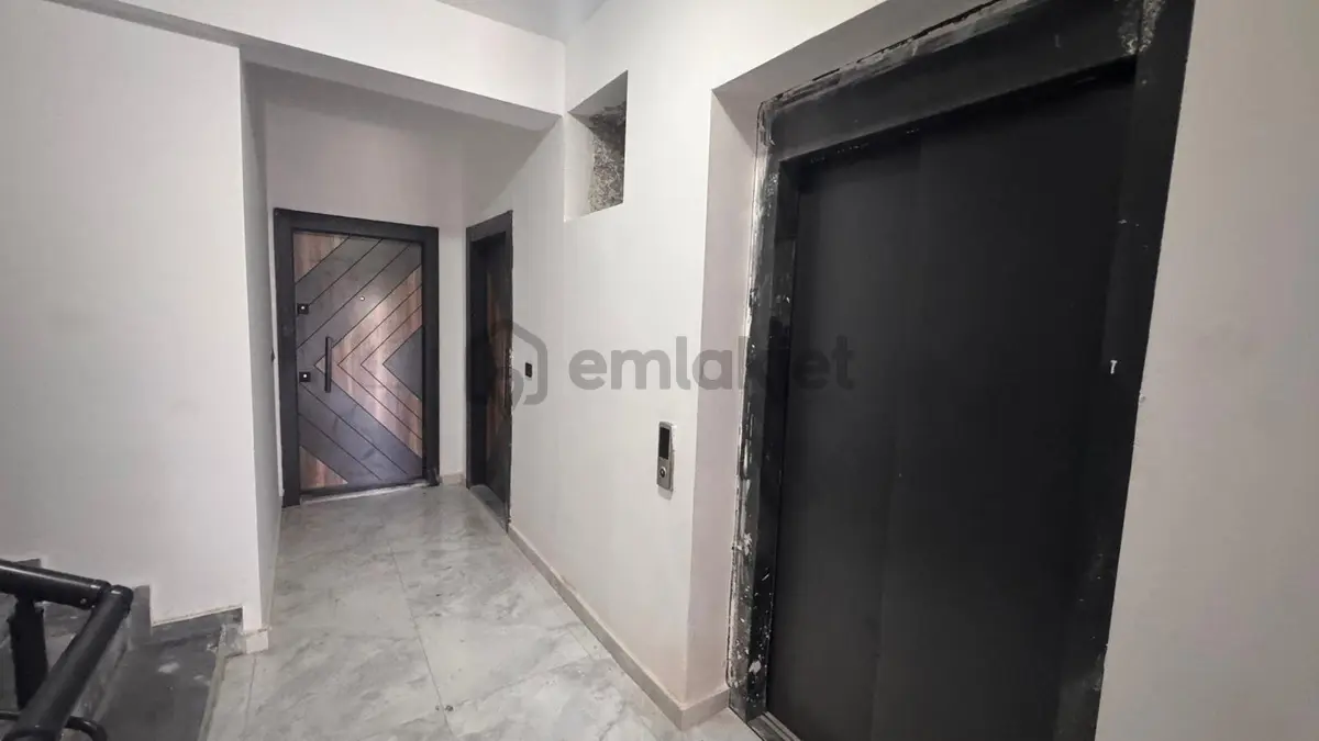 Tömükte Havuzlu Site İçerisinde Satılık 2+1 Daire - 3