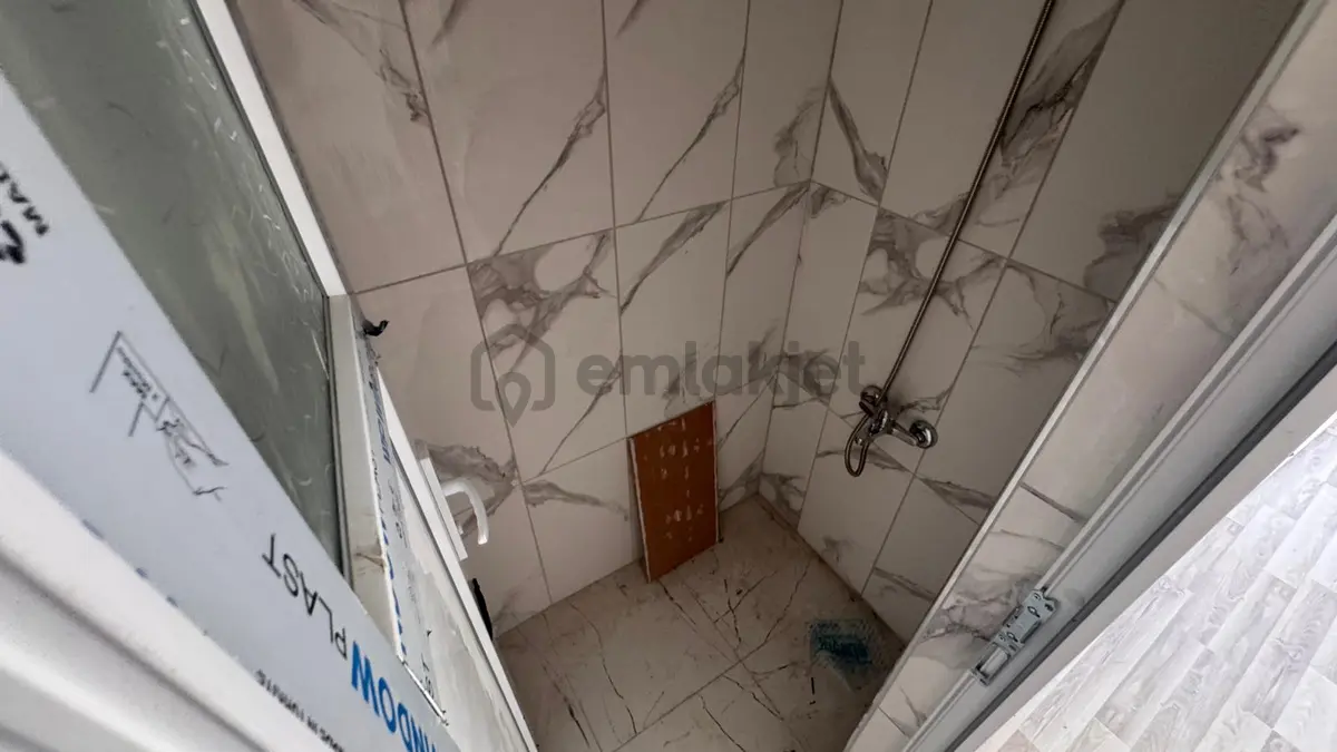Tömükte Havuzlu Site İçerisinde Satılık 2+1 Daire - 23