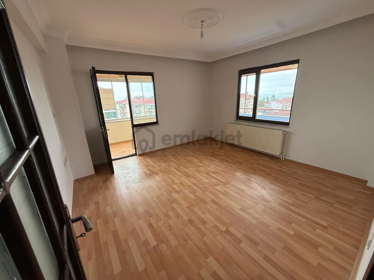 Trabzon Akçaabat Söğütlü'de Satılık Daire - 7