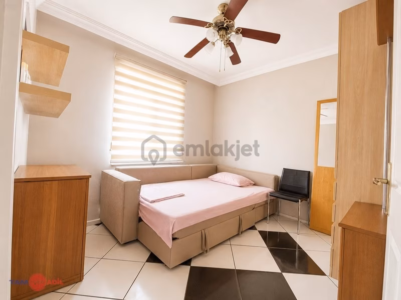 Denize Sıfır Site İçinde Özel Plajlı 4+1 Full Tadilatlı Villa - 25