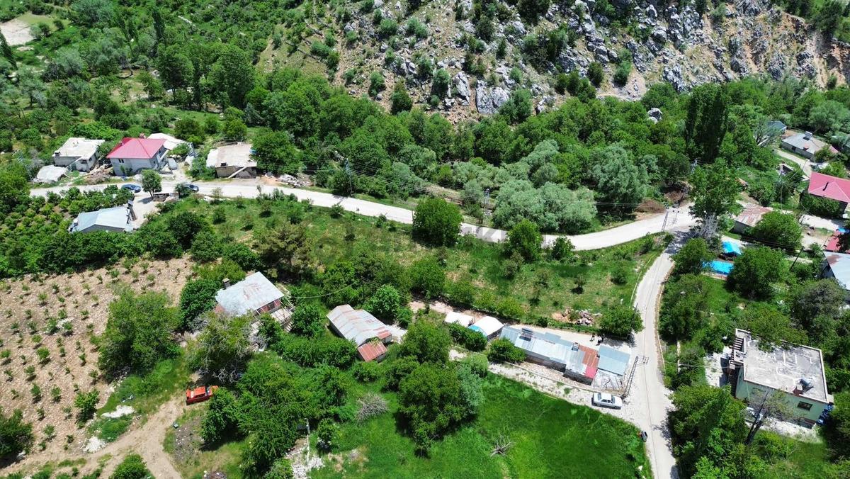 Sorgun Merkezde Satılık 3.312m2 Evli Arsa !! - 2