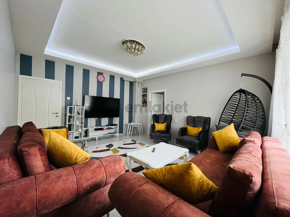 Bağlarbaşı Cadde Üzeri 2+1 100 M2 Giriş Kat Satılık Daire_!! - 5
