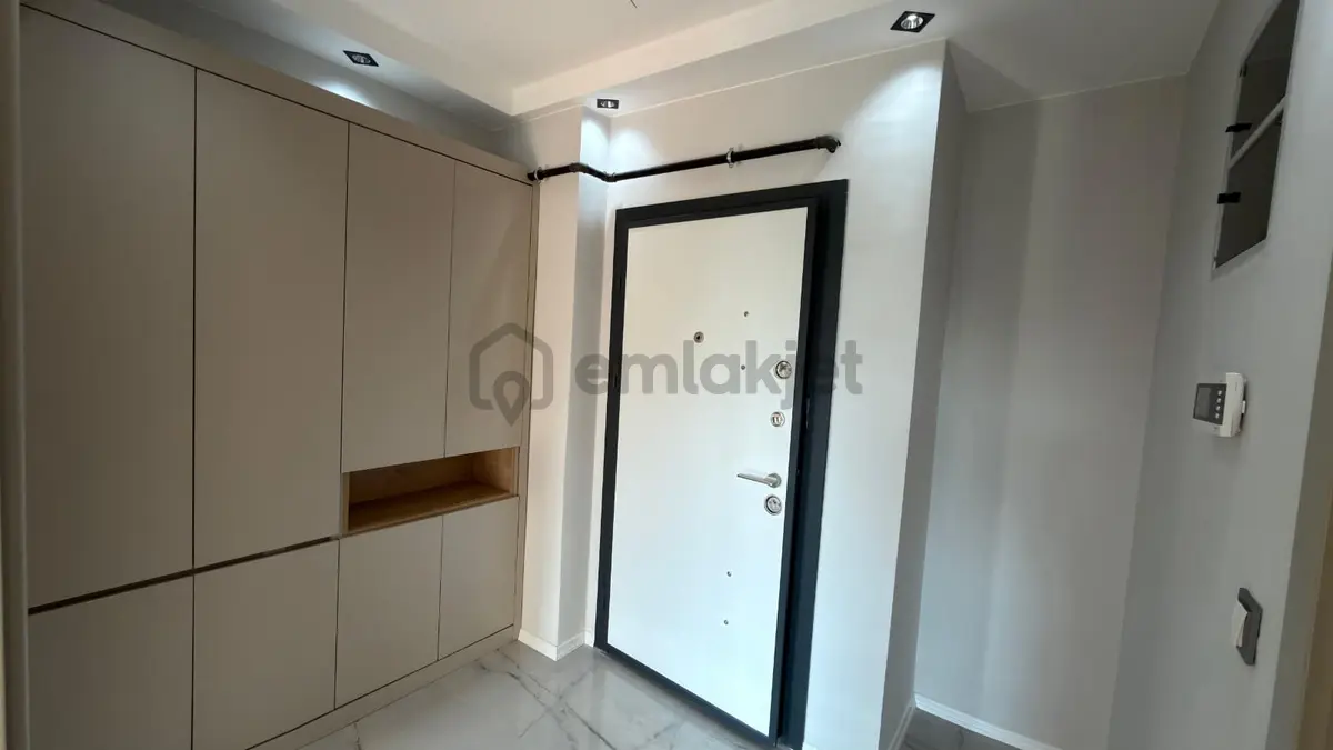Rba'dan Sütlüce Mh. İstiklal Cd. Üzerinde Satılık 1+1 Apart - 8