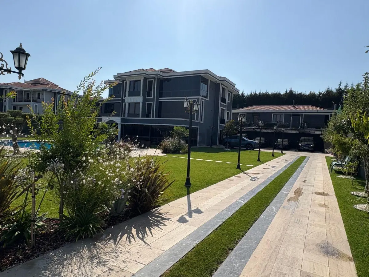 Tepekent'te Resort Konseptinde Eşsiz Malikane | 9+4,5