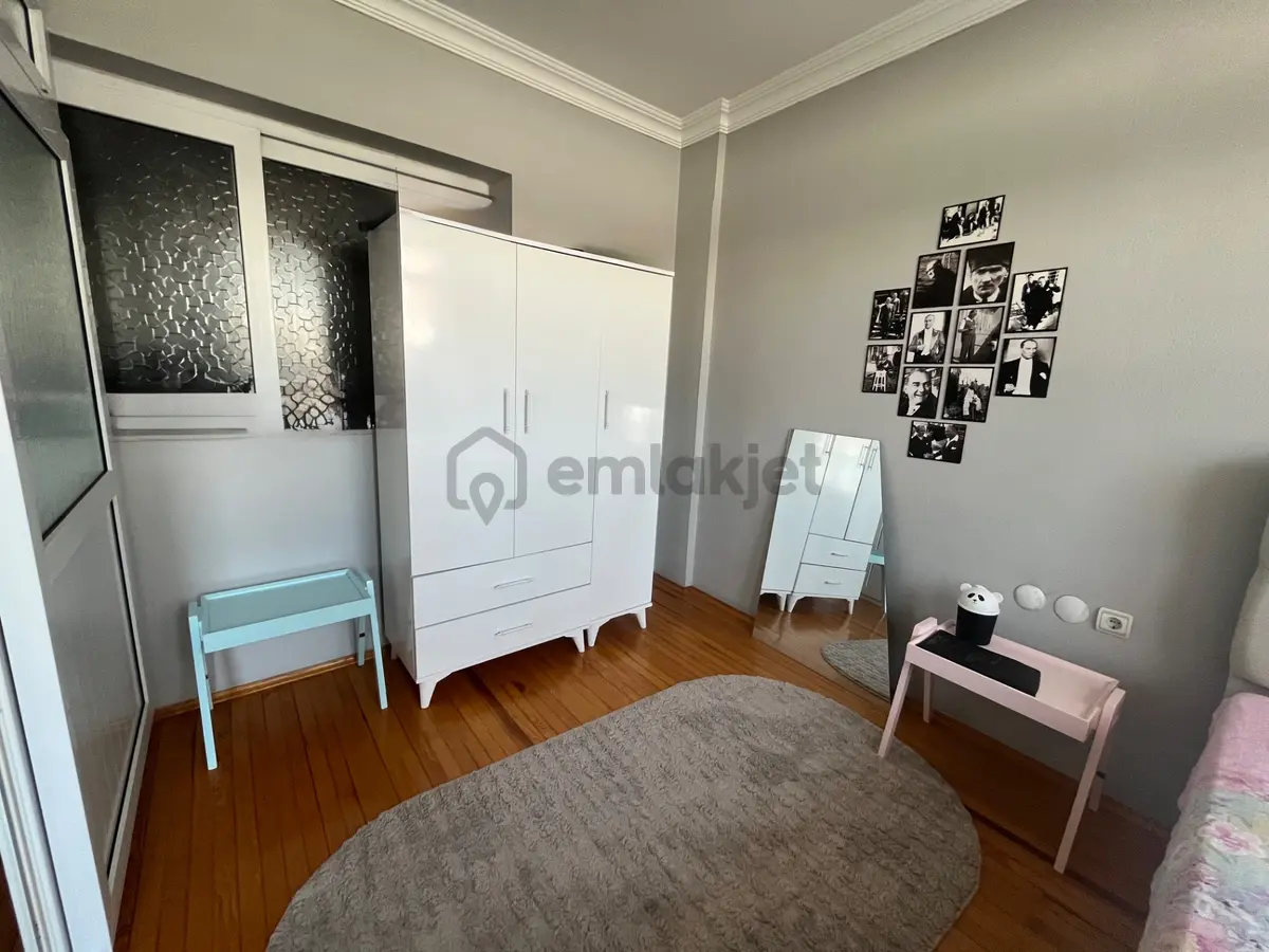 Bornova Çamdıbınde Ara Kat Genış 2+1 Satılık Daıre - 10