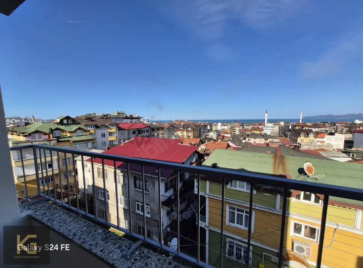 Sakarya Mahallesinde Geniş Kullanışlı Daire - 13