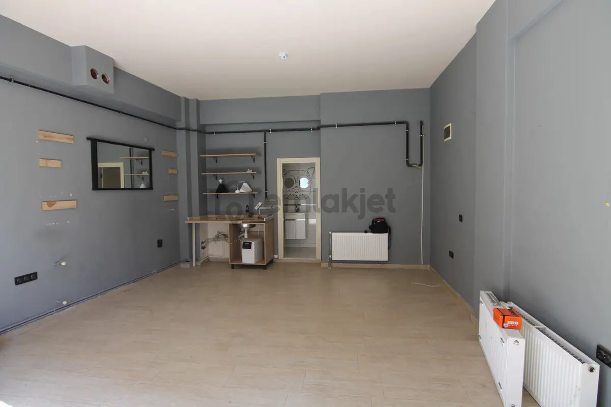 Çanakkale Merkez Kiralık İşyeri - 12