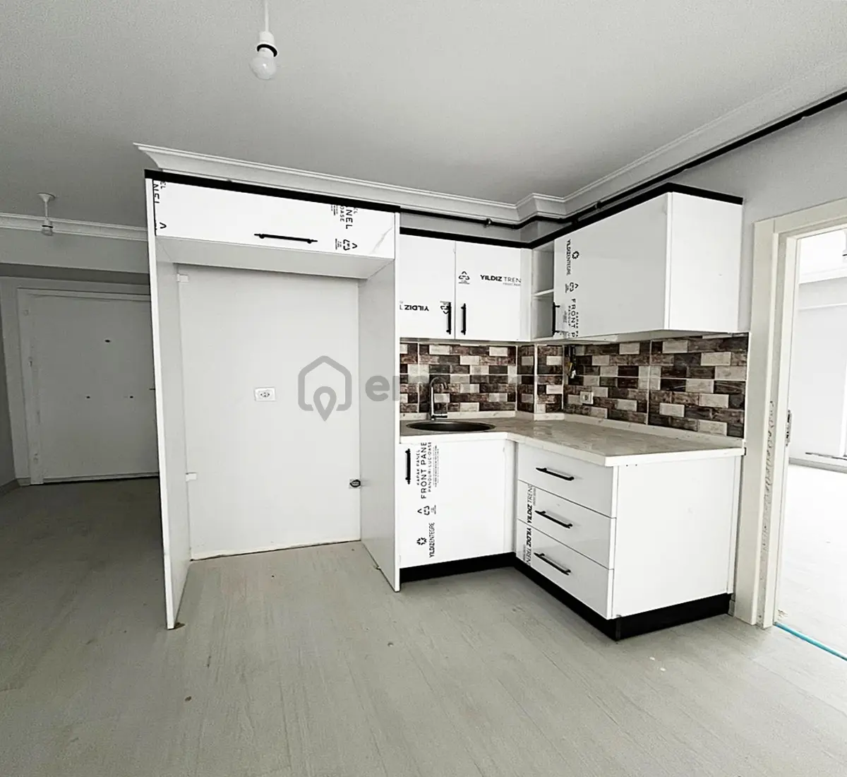 Mucize İnşaat'tan Site İçinde ''sıfır'' 2+1 Ön Cephe Daire - 5