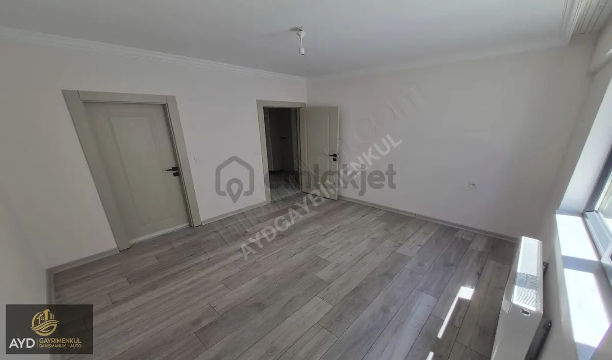Ayd'den Orhangazi Cad. Üzerinde Kiralık 2+1 Daire - 18
