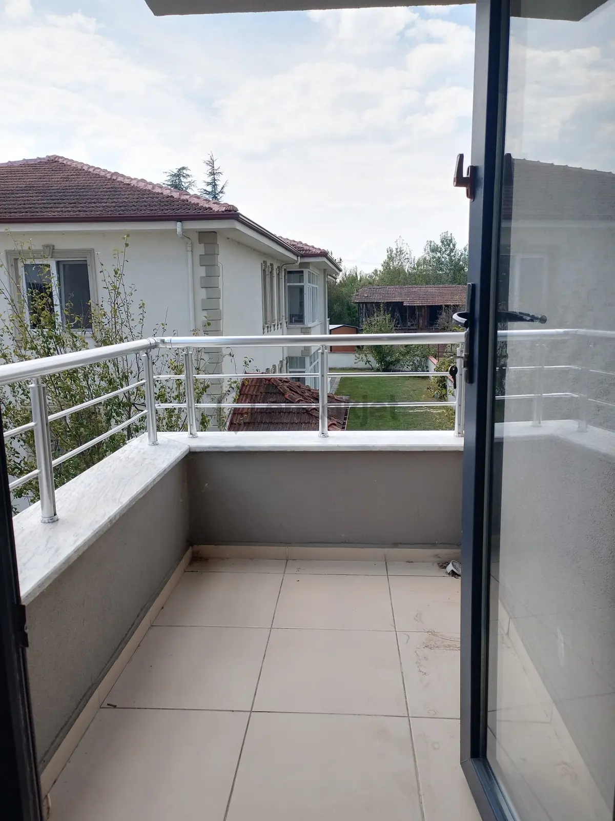 Öğretmen'den Konuralp 'de 1+1 Kiralık Daire - 8