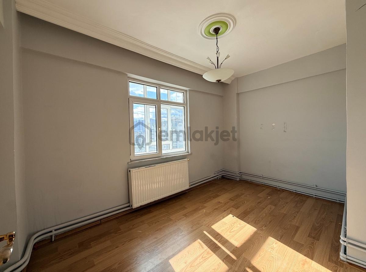 Adalet Mahallesinde 3+1 Geniş Kiralık Daire - 10