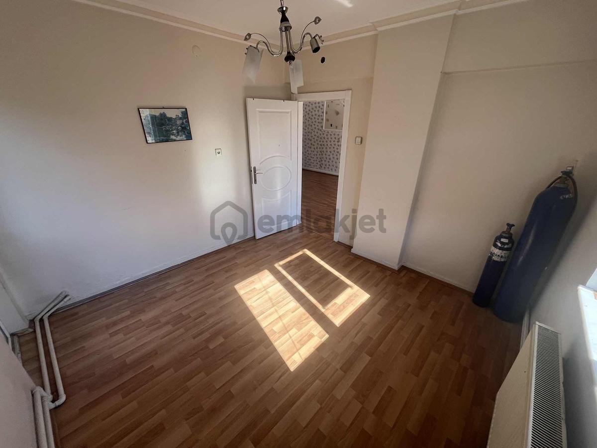 Gata Yakını Kiralık 3+1 En Üst Kat Çift Balkon Daire - 4