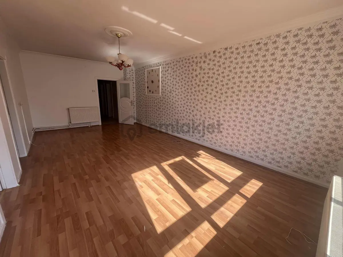 Gata Yakını Kiralık 3+1 En Üst Kat Çift Balkon Daire - 13
