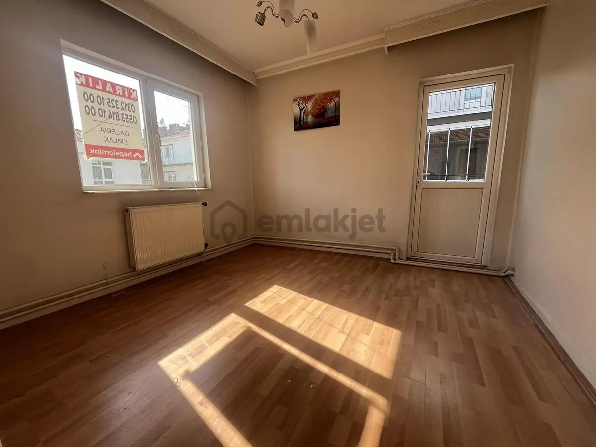 Gata Yakını Kiralık 3+1 En Üst Kat Çift Balkon Daire - 22