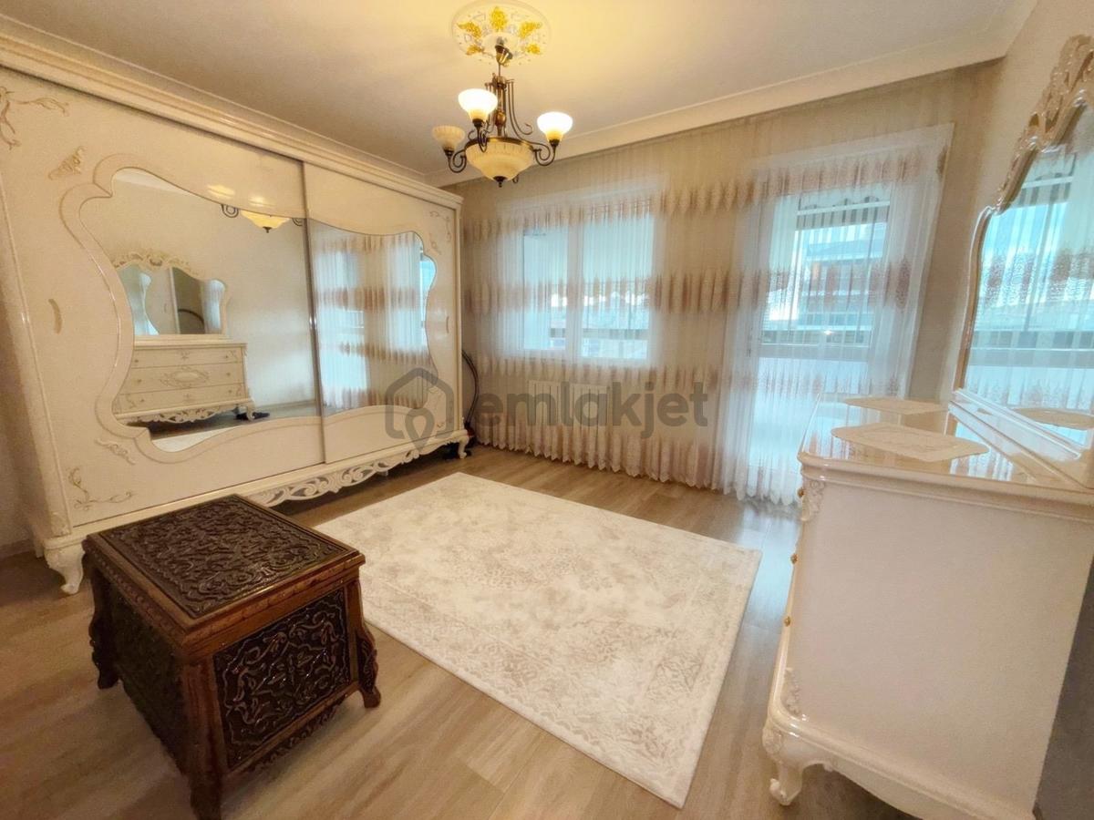 Cadde Üzerinde Full Yapılı 4+1 Satılık Okullar Bölgesinde Daire - 5