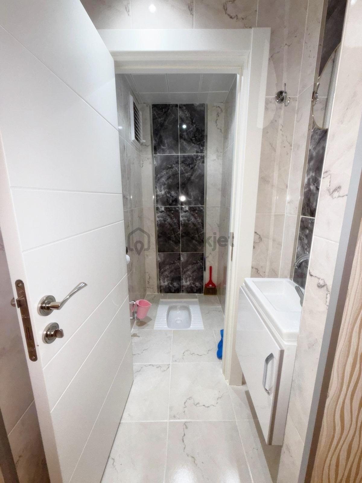 Cadde Üzerinde Full Yapılı 4+1 Satılık Okullar Bölgesinde Daire - 32