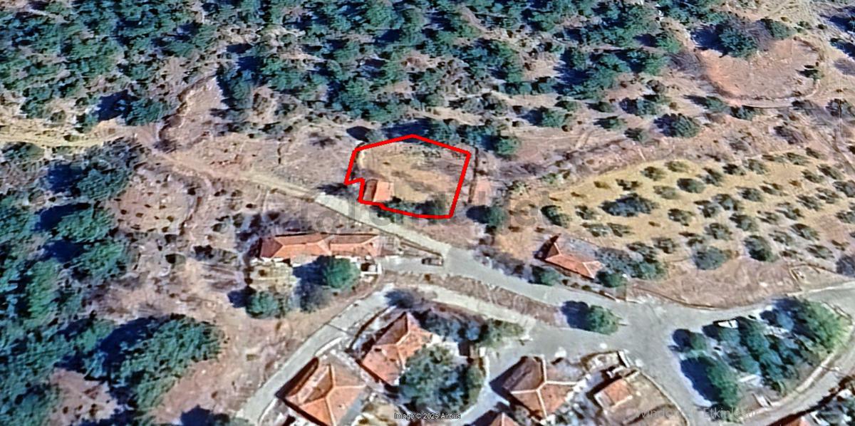 Çamoba Köyünde İmarı Açık 468 M2 Arsa - 5