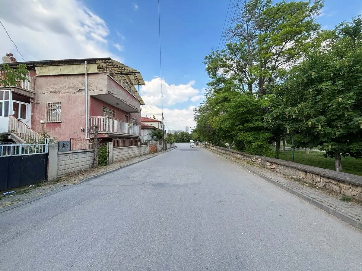 Yaman'dan Bolvadin Konak Mah. Müstakil Satılık Dubleks Ev - 23