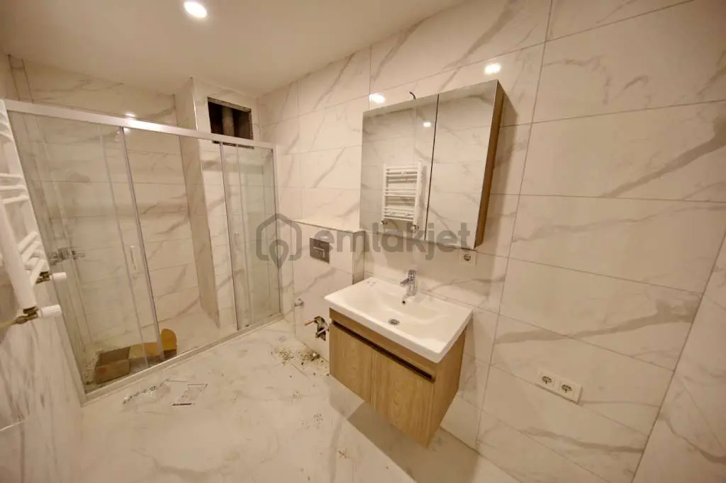 Kaçmaz'dan Altayçeşme'de Bağdat Caddesi Üzerinde Kiralık 2+1 - 13