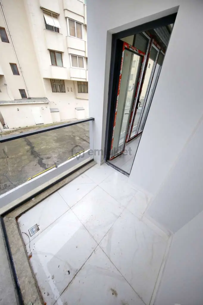 Kaçmaz'dan Altayçeşme'de Bağdat Caddesi Üzerinde Kiralık 2+1 - 6