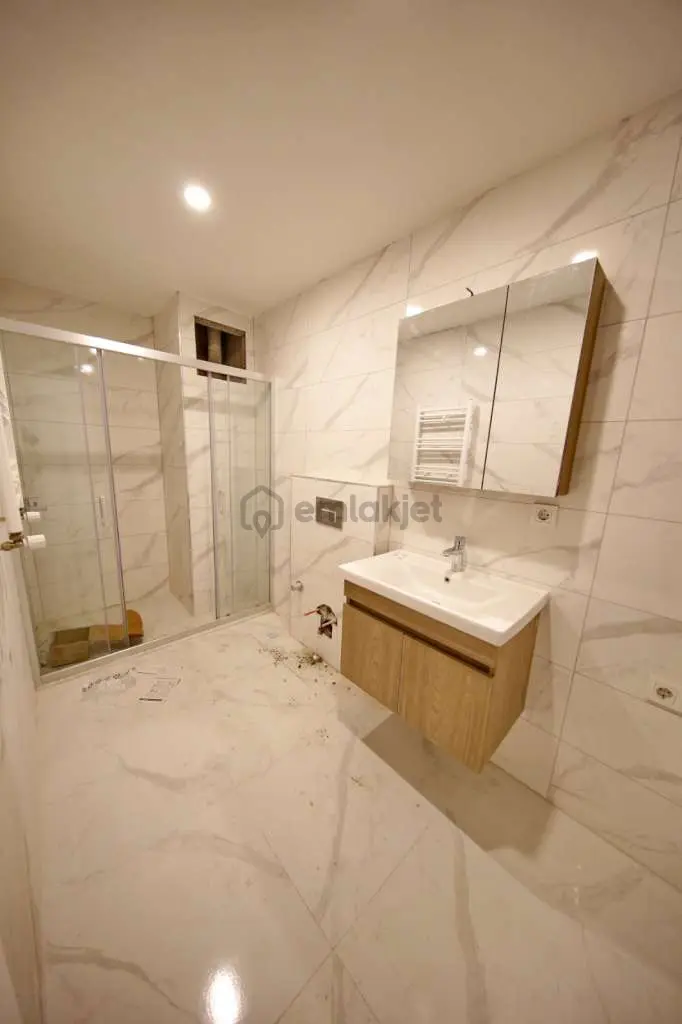 Kaçmaz'dan Altayçeşme'de Bağdat Caddesi Üzerinde Kiralık 2+1 - 18