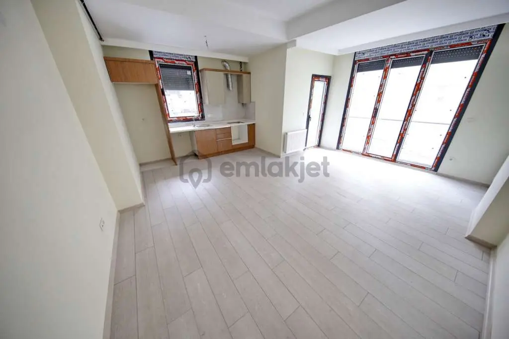 Kaçmaz'dan Altayçeşme'de Bağdat Caddesi Üzerinde Kiralık 2+1 - 7