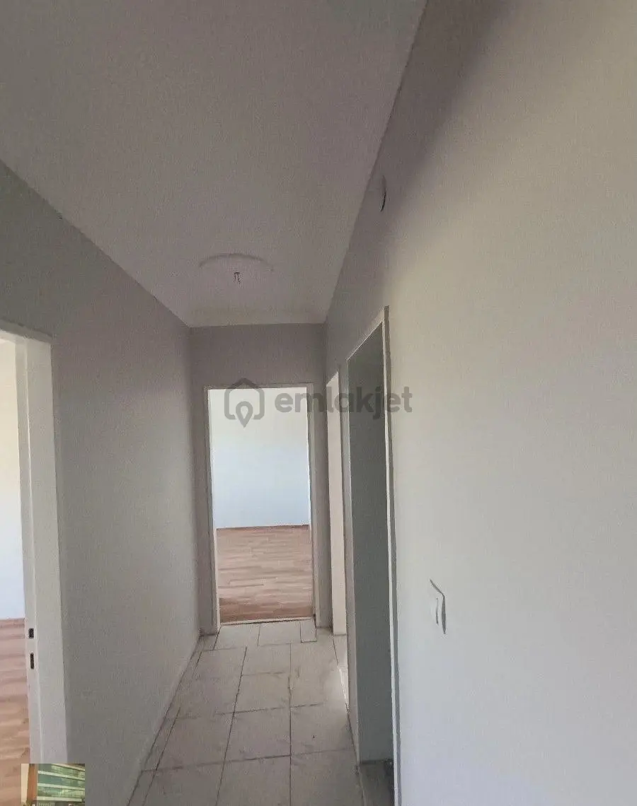 Erzincan. Merkezde. Satilk. 3 . Kat. Kelepir. Daire - 3