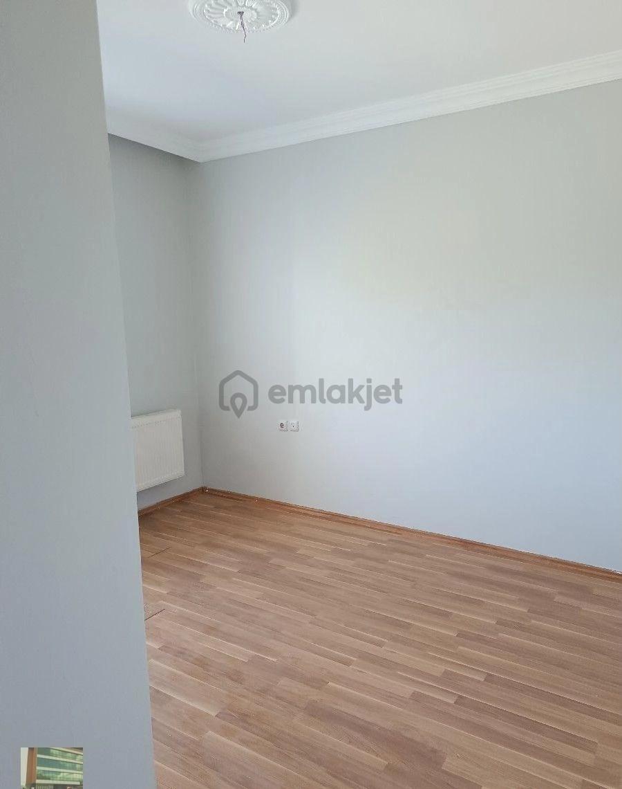 Erzincan. Merkezde. Satilk. 3 . Kat. Kelepir. Daire - 7