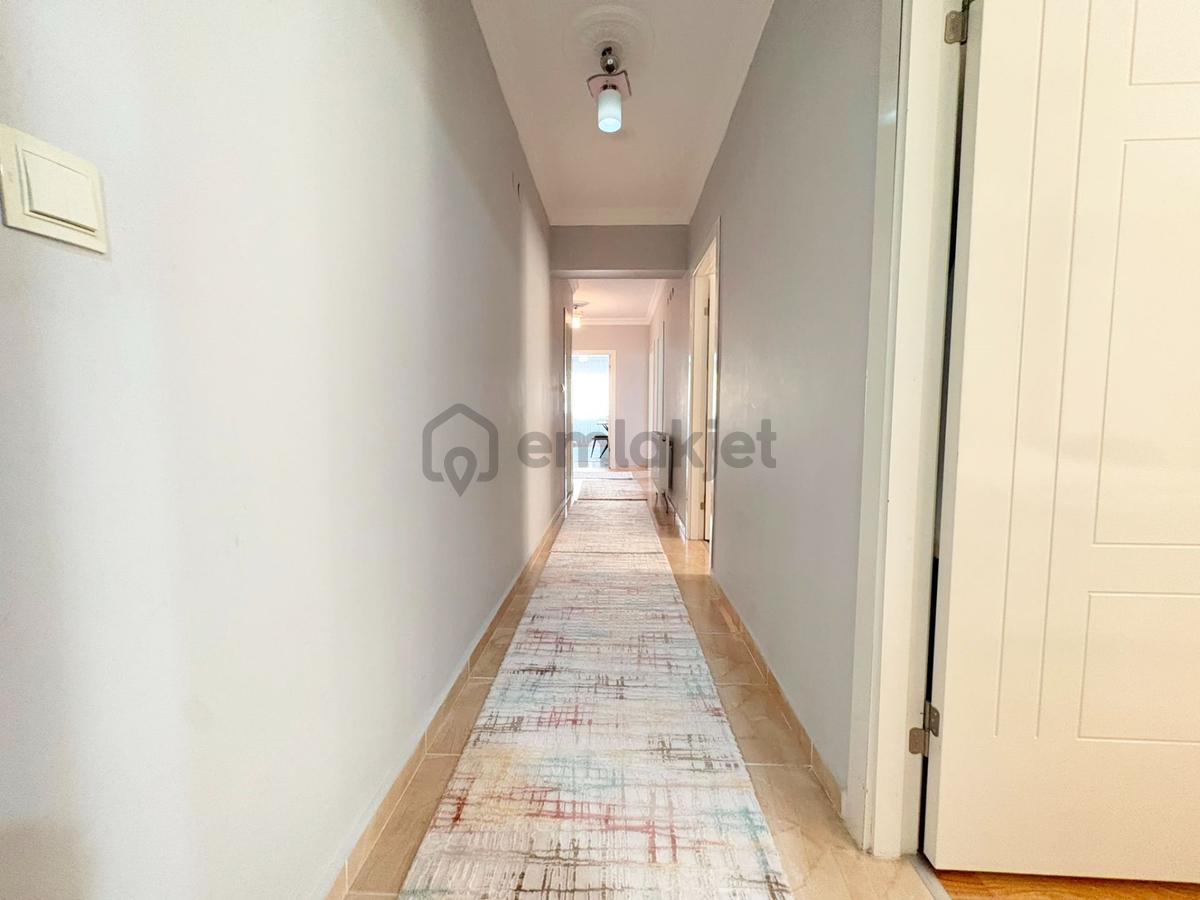 Yıldız'dan Kredi Limitsiz !!! Cadde Üstü Ara Kat 3+1 !!! - 32