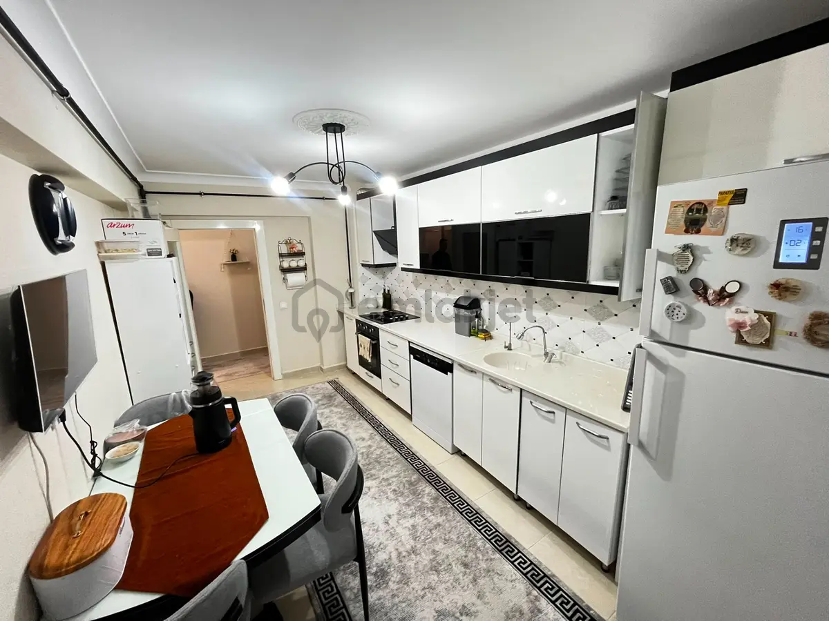 Feridun Çelik Mah 1048 Cad Yakın Satılık Daire - 9
