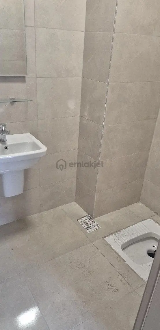 Cumhuriyet Caddesinde 2+1 Kiralık Daire - 11